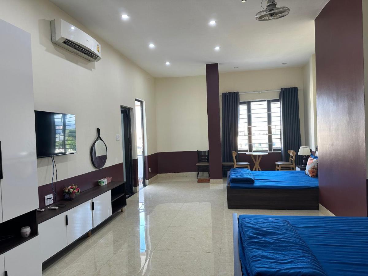 Oyo 1199 Dung Quyen Hotel 2*